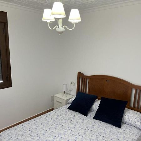 Agradable Casa Familiar En Pliego. Apartment Bagian luar foto