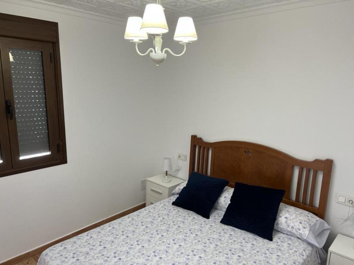 Agradable Casa Familiar En Pliego. Apartment Bagian luar foto